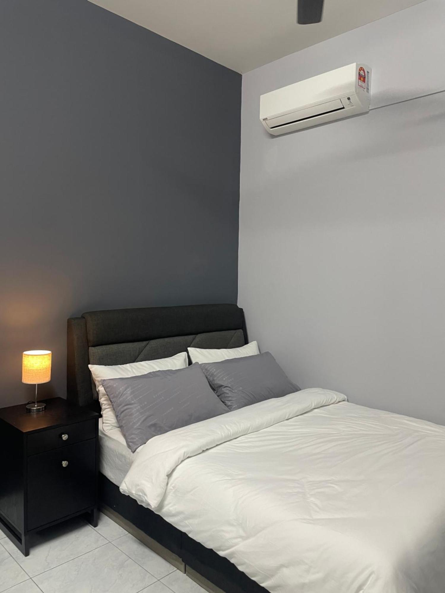 Holiday home Altizat